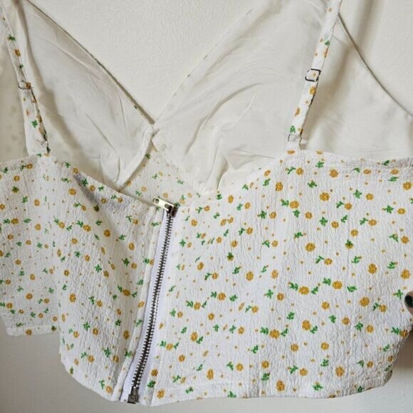 EUC LIKE NEW SHEIN DITSY FLORAL CROPPED BRALETTE TANK TOP SIZE LARGE - Picture 6 of 10